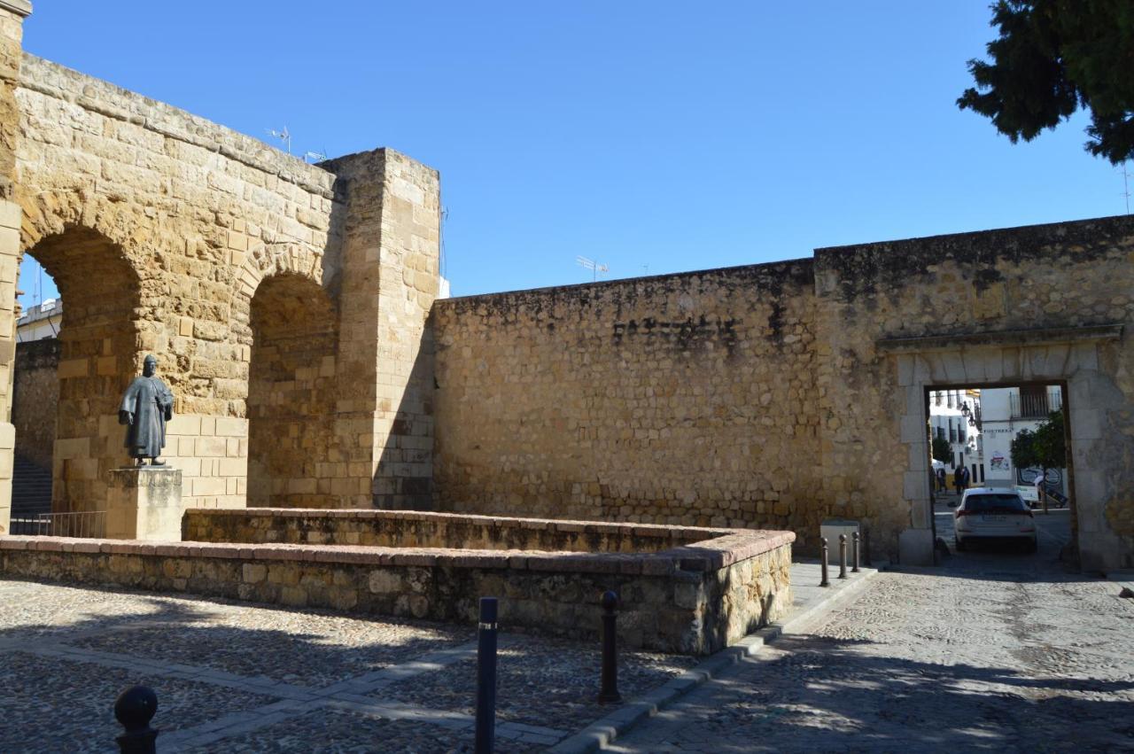 Puerta Sevilla Parking Gratis Κόρδοβα Εξωτερικό φωτογραφία