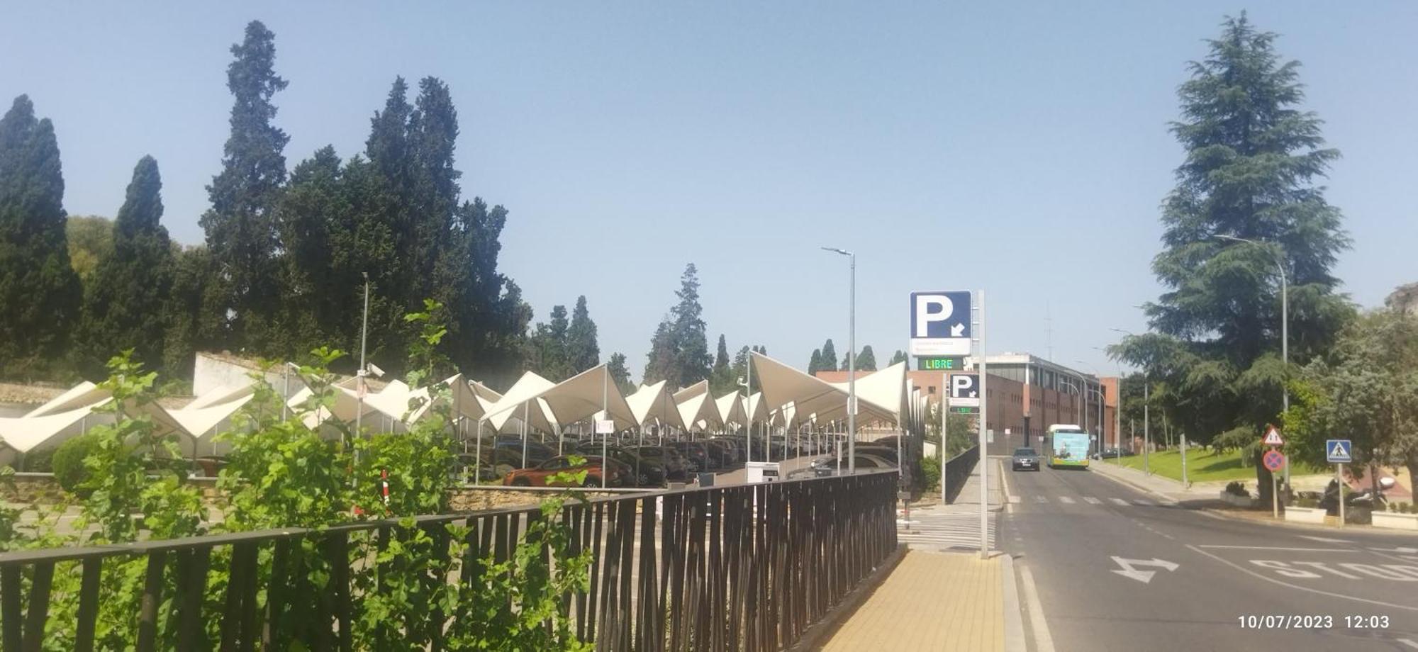Puerta Sevilla Parking Gratis Κόρδοβα Εξωτερικό φωτογραφία
