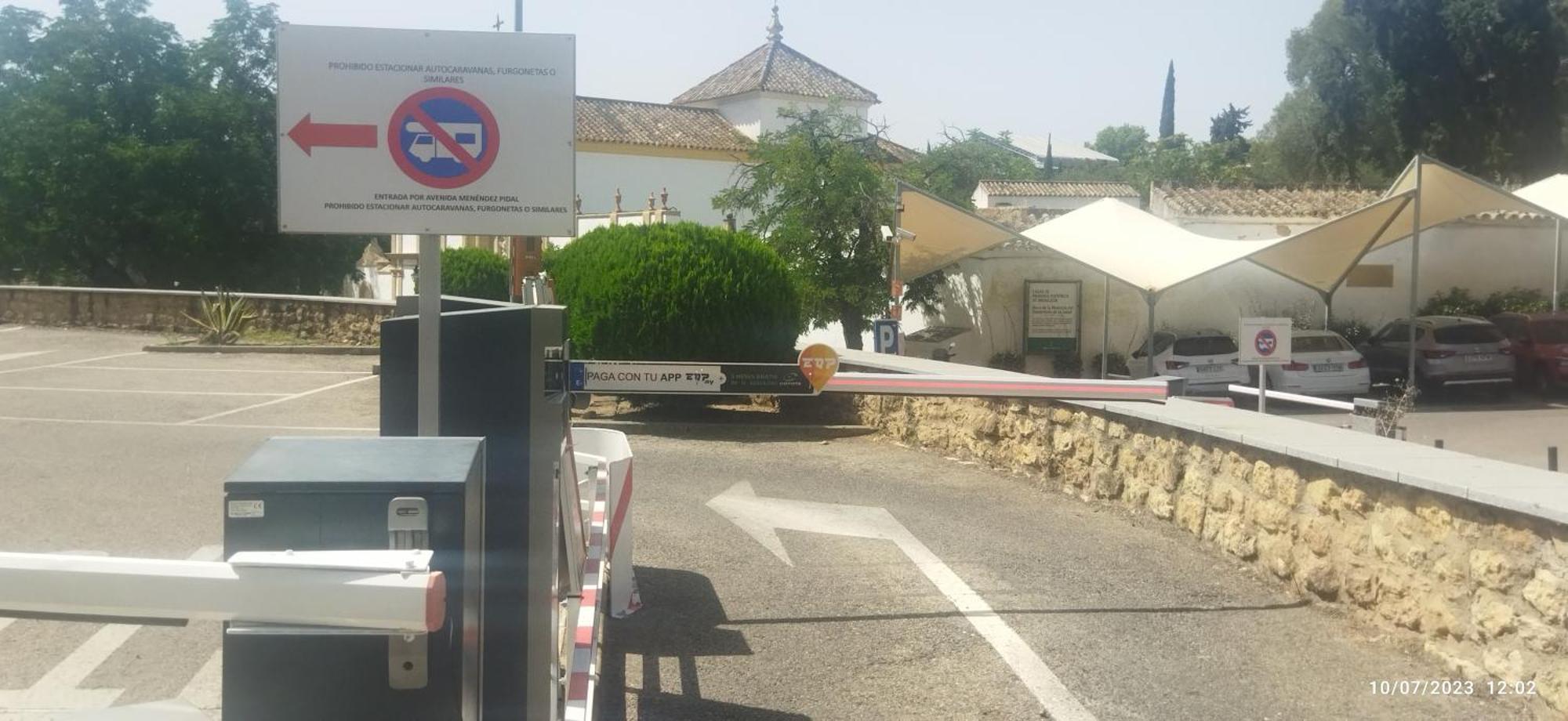 Puerta Sevilla Parking Gratis Κόρδοβα Εξωτερικό φωτογραφία